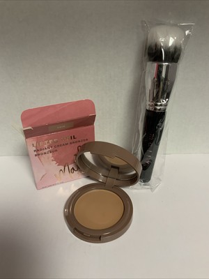 Mally Lifted Veil Radiant Cream Bronzer in Shade FAIR & Brush