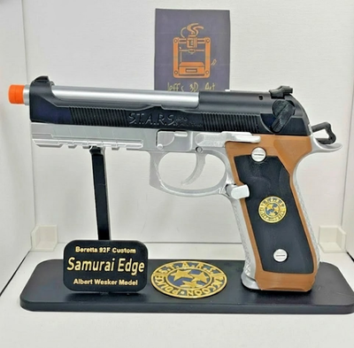 Beretta 92F Samurai Edge Resident Evil handgun Moving Slide 1:1