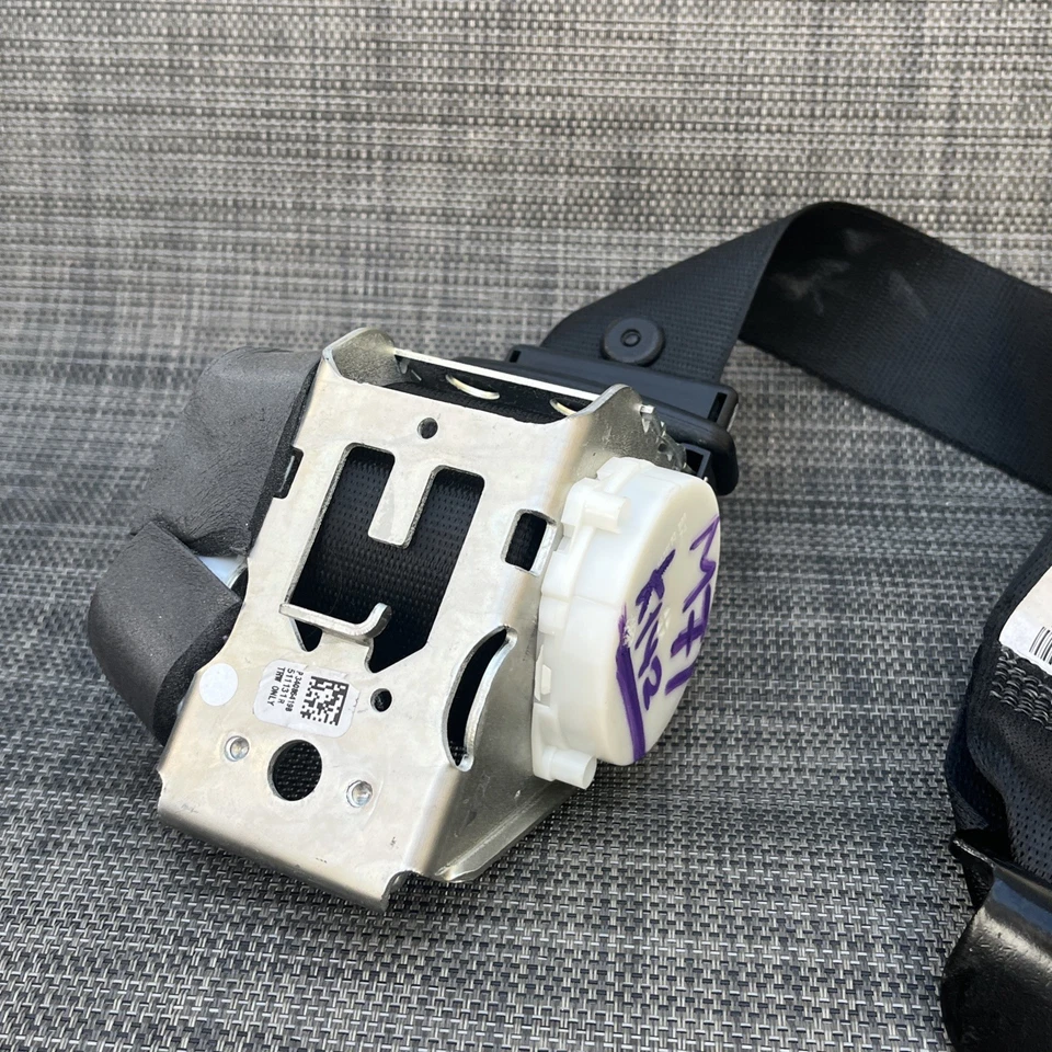 11-17 BMW X3 F25 TRASERO IZQUIERDO LADO CONDUCTOR CINTURÓN SEGURIDAD RETRACTOR OEM Foto 3 de 4