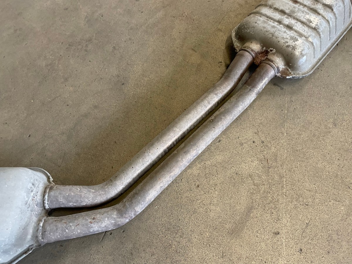 Abgasanlage Audi S8 D2 4.2 V8 Auspuff 4D0253411A 4D0253611E  