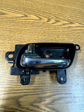 Porte avant et accessoires Infiniti QX56