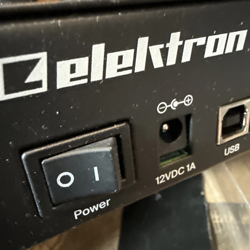 Elektron Digitakt II 16轨鼓电脑样本使用完美电路 — 第 3/4 张图片