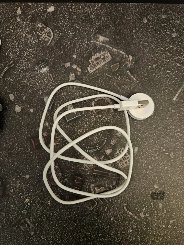 Apple Watch Series 3 - 38mm - GPS - Image 4 of 4