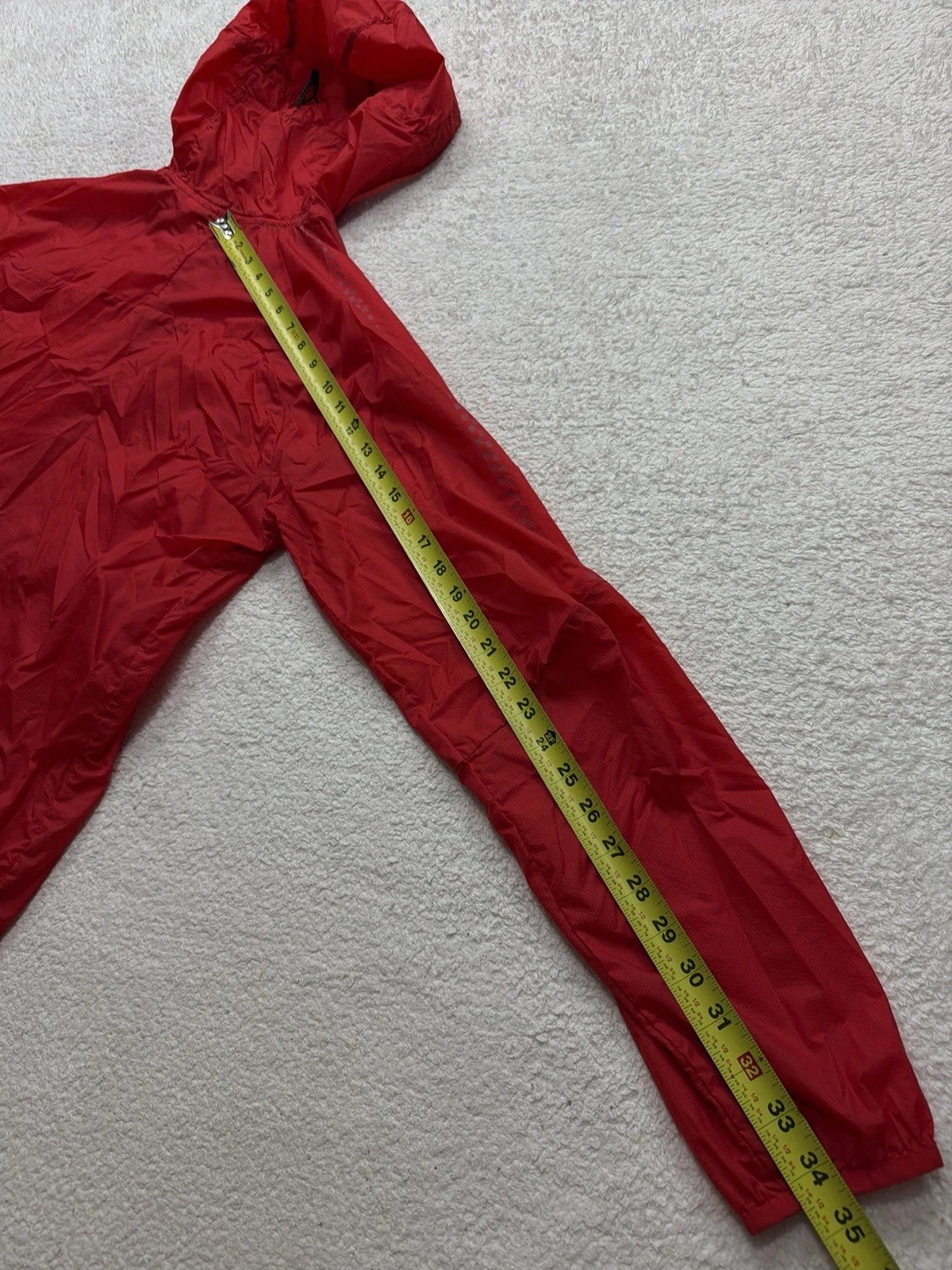 Puma Scuderia Ferrari F1 Rain Wind Jacket Size Medium Red - product detail image 11