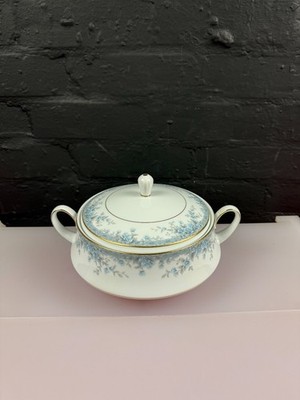 Noritake Avalon 3390 Gemüse-Servierschale/Terrine mit Griff bedeckt