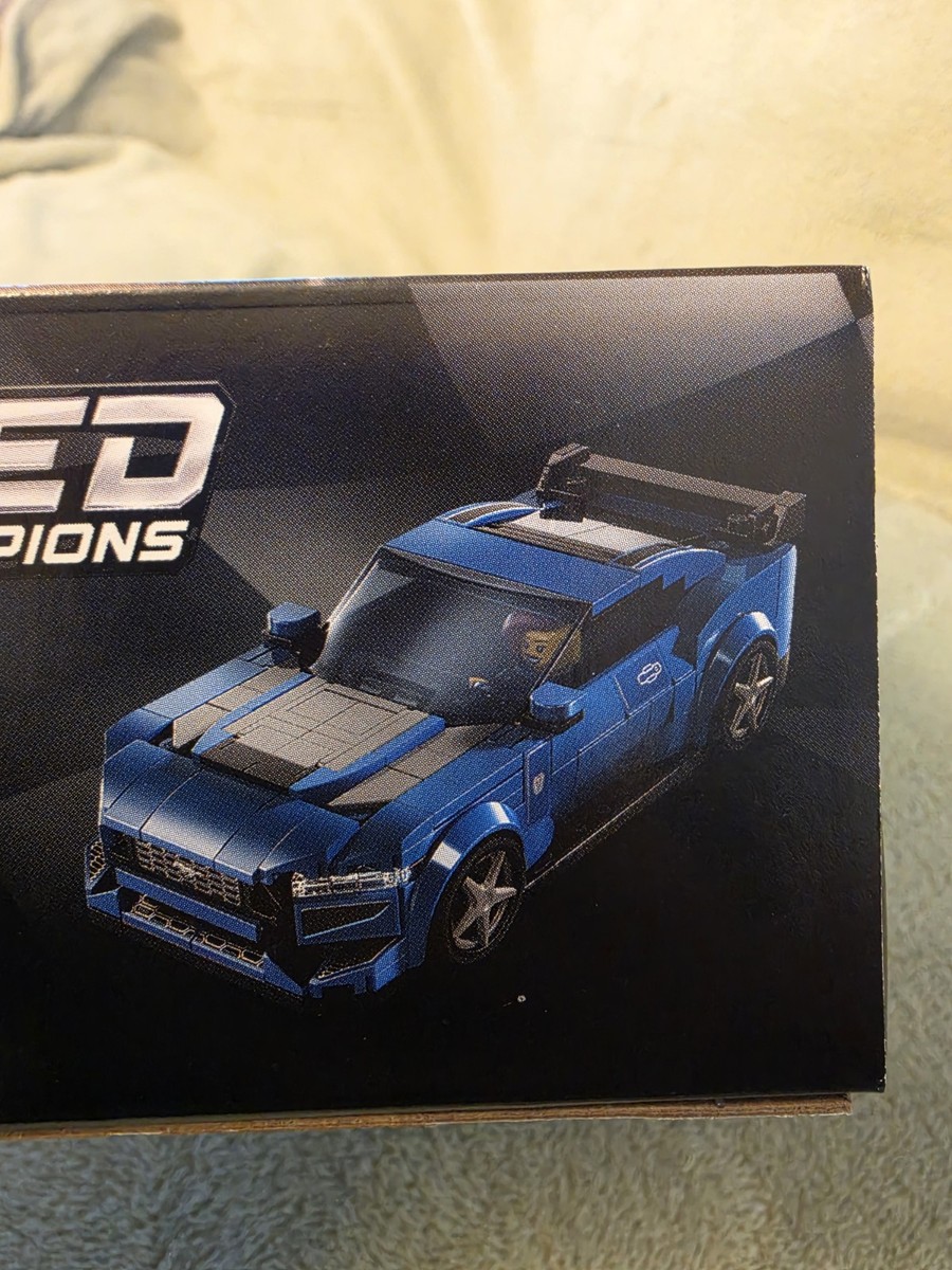 LEGO SPEED CHAMPIONS: Ford Mustang Dark Horse Sports Car (76920