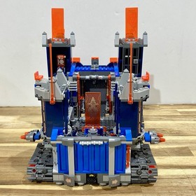 LEGO NEXO KNIGHTS The Fortrex Set (70317) With Manual - See Description