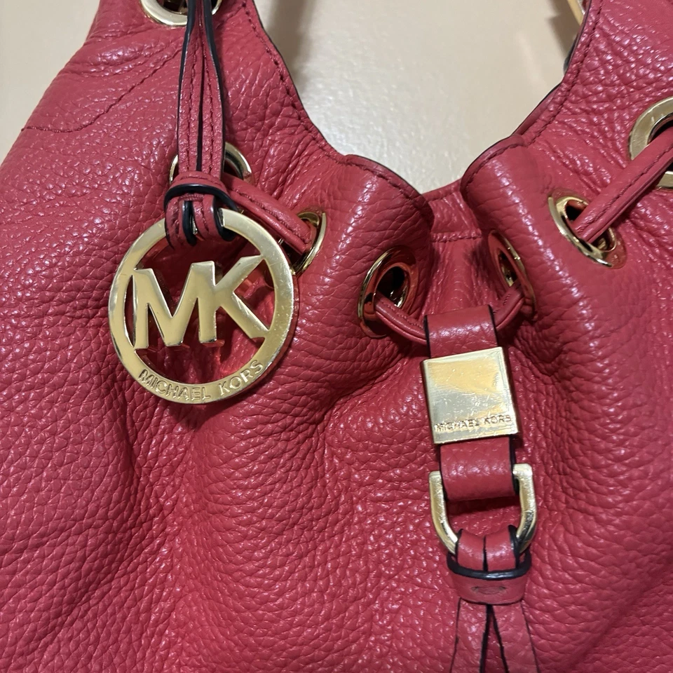 Bolsa de ombro Michael Kors Camden grande couro borla rosa - Imagem 3 de 4