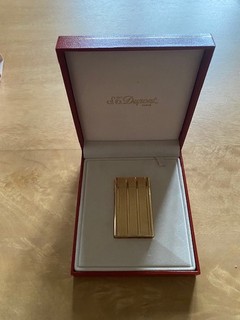 Briquet Dupont plaqué or Modèle Grain d'orge 1992
