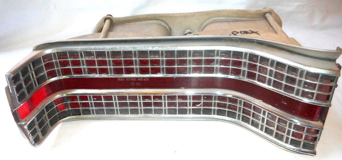 1968 CHRYSLER NEW YORKER TAIL LIGHT ORIGINAL MOPAR | eBay