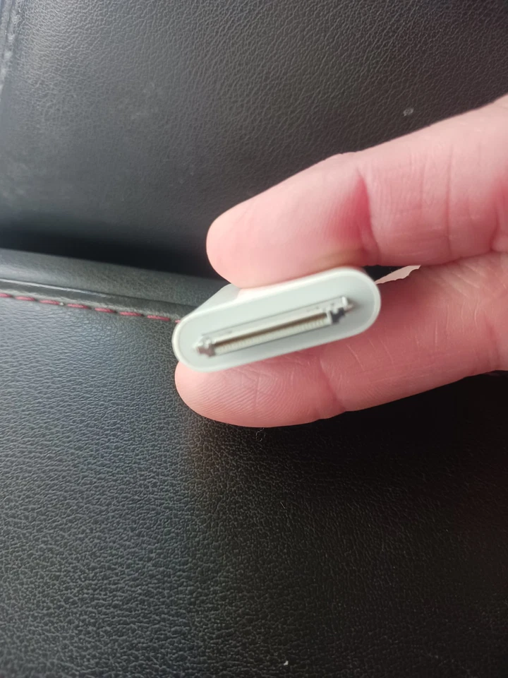 Apple iPad Camera Connection Kit Model A1358 USB to 30 pin iPhone - Pre-Owned  - Image 3 of 4