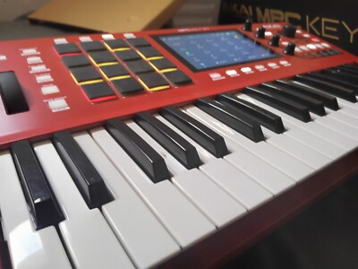 Akai Professional MPC Key 37  (Sold As Is ) Standalone Keyboard Workstation