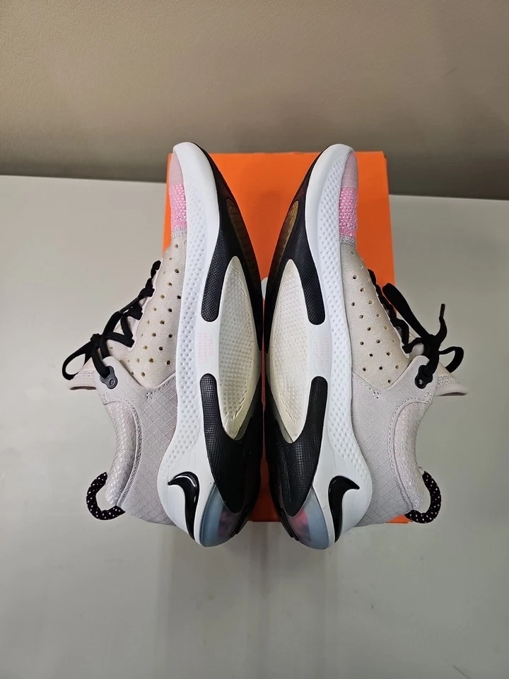 NIKE JOYRIDE RUN FLYKNIT WOMEN'S SIZE 6.5 No Box Included - Image 4 of 4