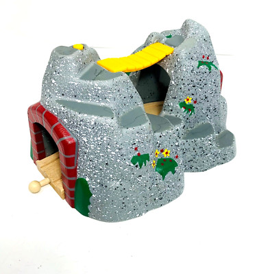 Vintage BRIO #33481 Adventure Tunnel Bridge Sounds Wooden Railway Trains