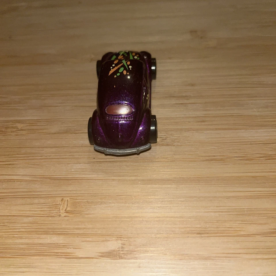 USED Toy Car Hot Wheels 1988 Mattel Inc.Volkswagen Bug Purple Color Design #12 - Image 3 of 4