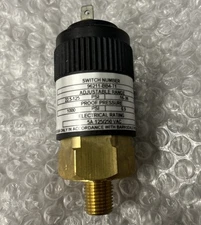 NEW Barksdale 96211-BB4-T1 Pressure Switch