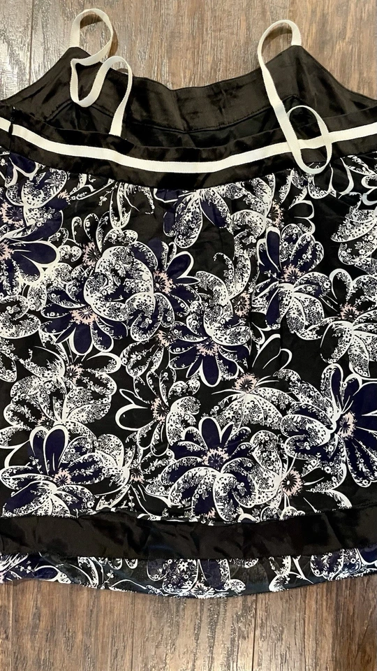 Marc Jacob女式中号黑色花卉无袖衬衫 — 第 4/4 张图片