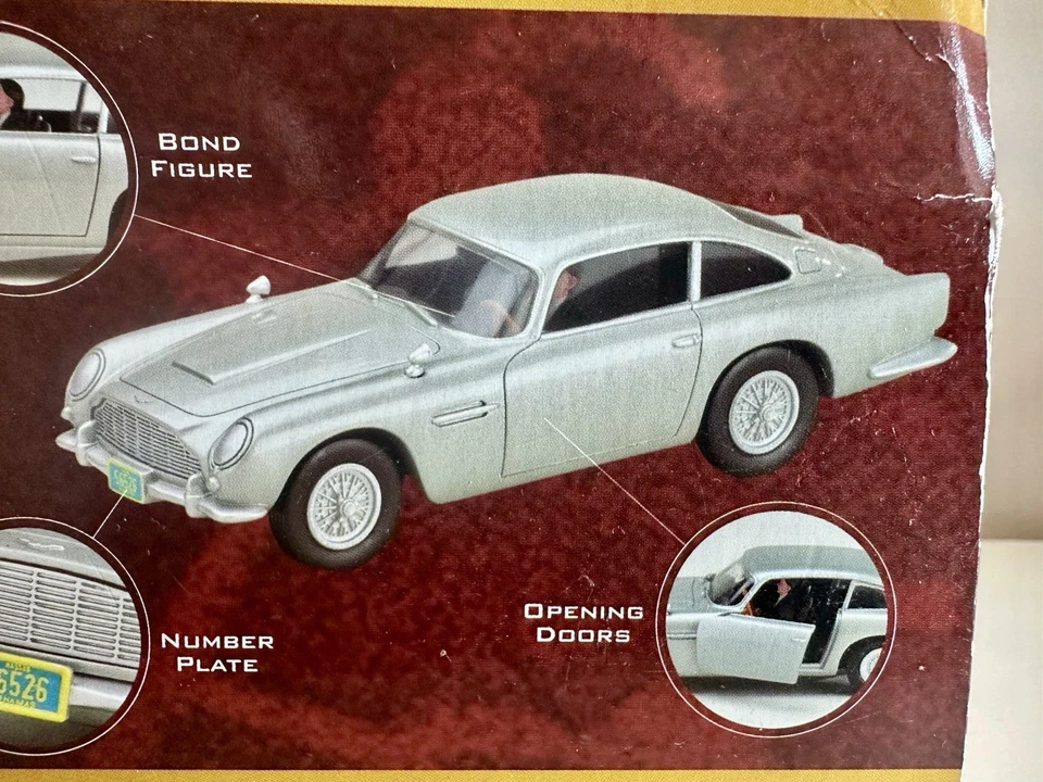 Coche diecast Corgi 1:36 James Bond 007 Aston Martin DB5 Casino Royale CC04309 Foto 3 de 4