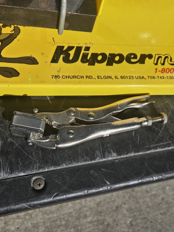 Klippermate Tennis Racquet Stringing Machine Made In USA, some tools ...