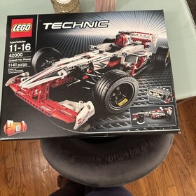 Lego Technic 42000 Grand Prix Racer 1141 Piece Building Set New Sealed Box. 