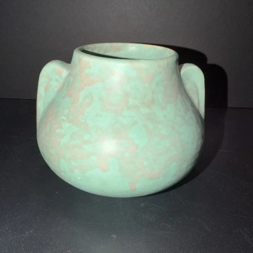 Vintage 1930s BRUSH MCCOY Vase Vellum Fawn Mottled GREEN Antique Vase Handles 6”