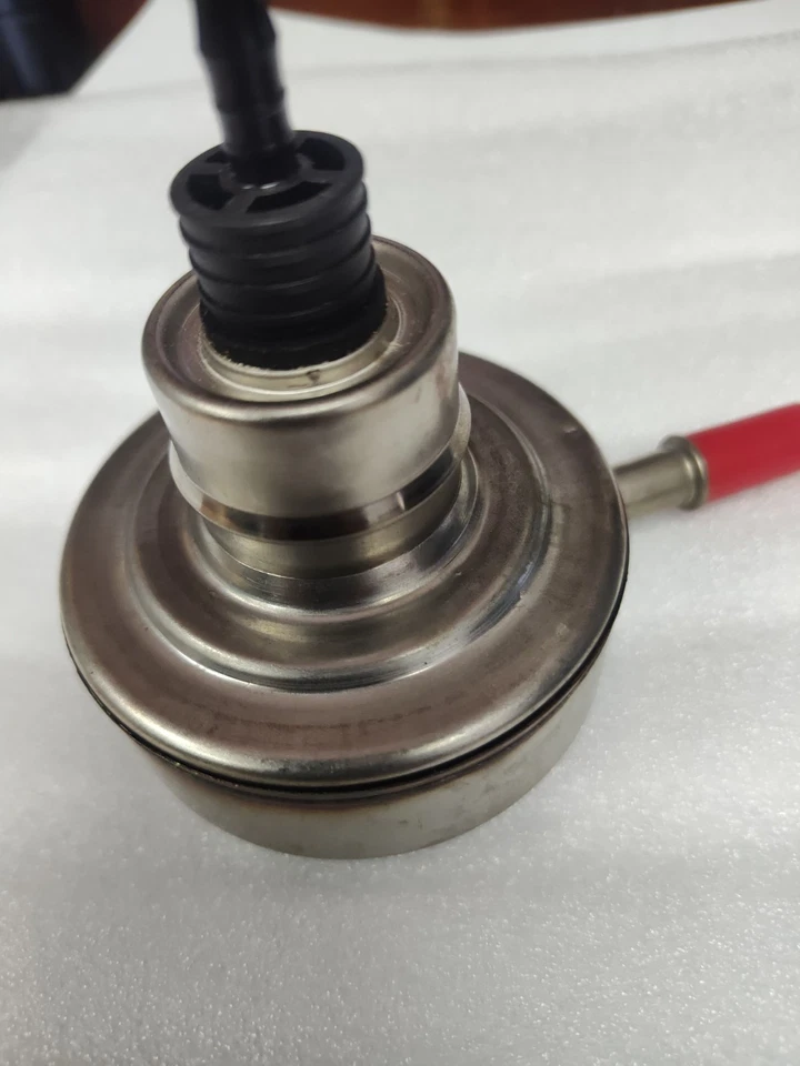 52018646 MOPAR OEM regulador de presión de inyección de combustible para 1994-95 B150 B250 RAM 1994-95 Foto 3 de 4