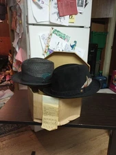 2 Vintage Beaver Brand Hats Size 7 1/8 With Vintage Box