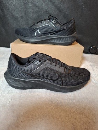 Nike Air Zoom Pegasus 40 Black Men's Running Trainers Size 10 (UK) BNIB - No Lid
