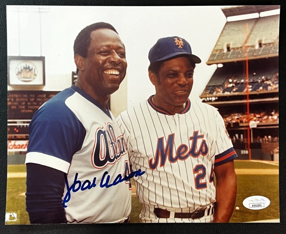 Hank Aaron Signed 8x10 Photograph JSA w/COA #44 MLB Atlanta Braves (w/Mays) HOF! - Image 2 of 4
