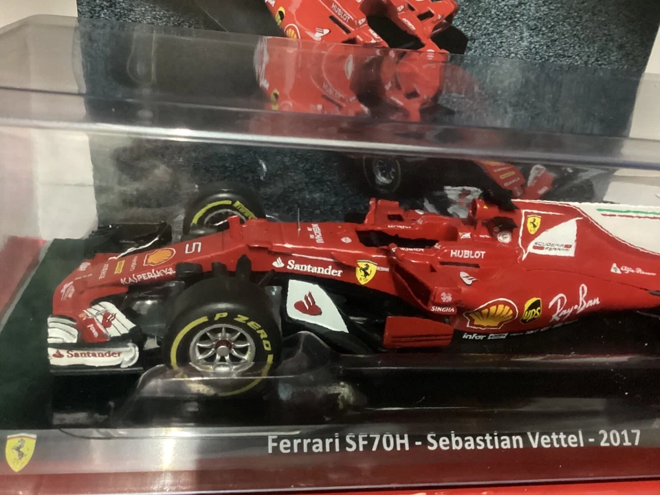 FERRARI  SF70H SEBASTIAN VETTEL 2017    1/24.  DIE CAST - Immagine 3 di 4