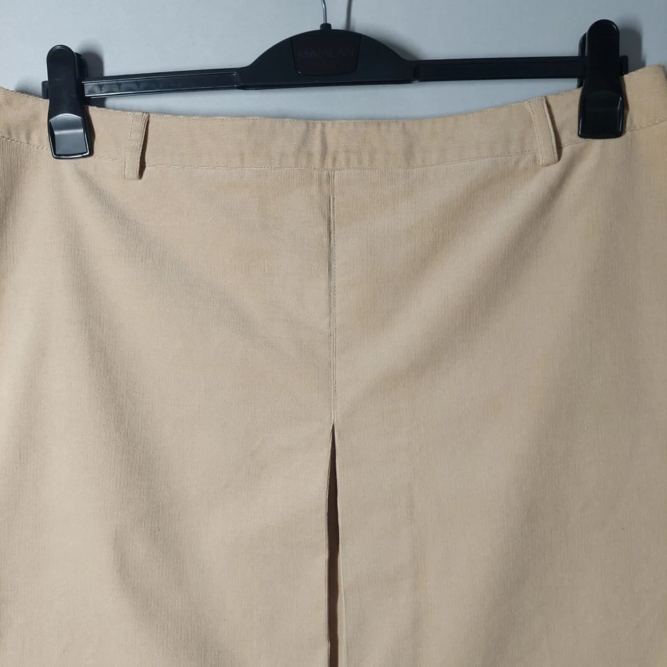 Rocha John Rocha Beige Needlecord Skirt Size 18 Front Pleat Corduroy BNWT - Image 4 of 4