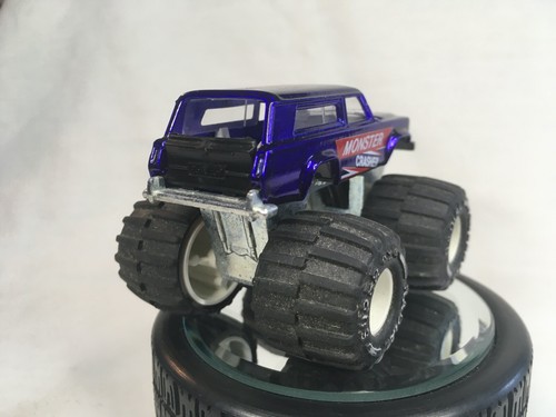 Majorette 4x4 Super Rockers - MONSTER CRASHER - 1970s Jeep Wagoneer - Picture 5 of 12