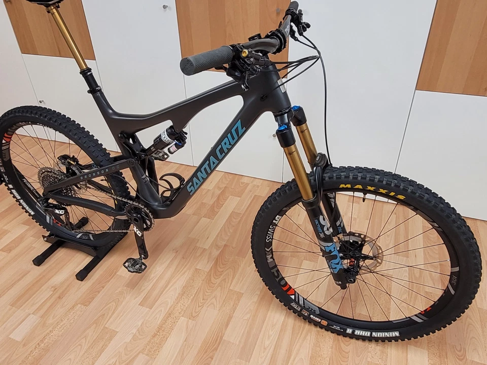 🚴♂️ Santa Cruz Bronson 2.0 Allmountain 27,5" – Fox 36 / X0 Eagle / Black week - Bild 4 von 4