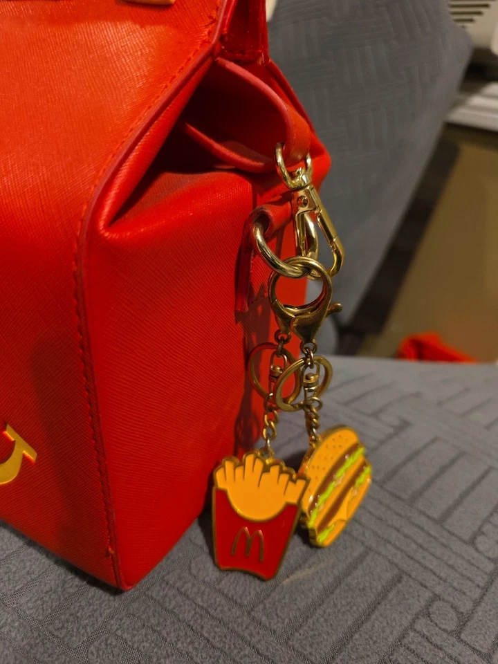 Bolso Bandolera y Llavero McDonald's Happy Meal Box Exclusivo Boxlunch Foto 2 de 4