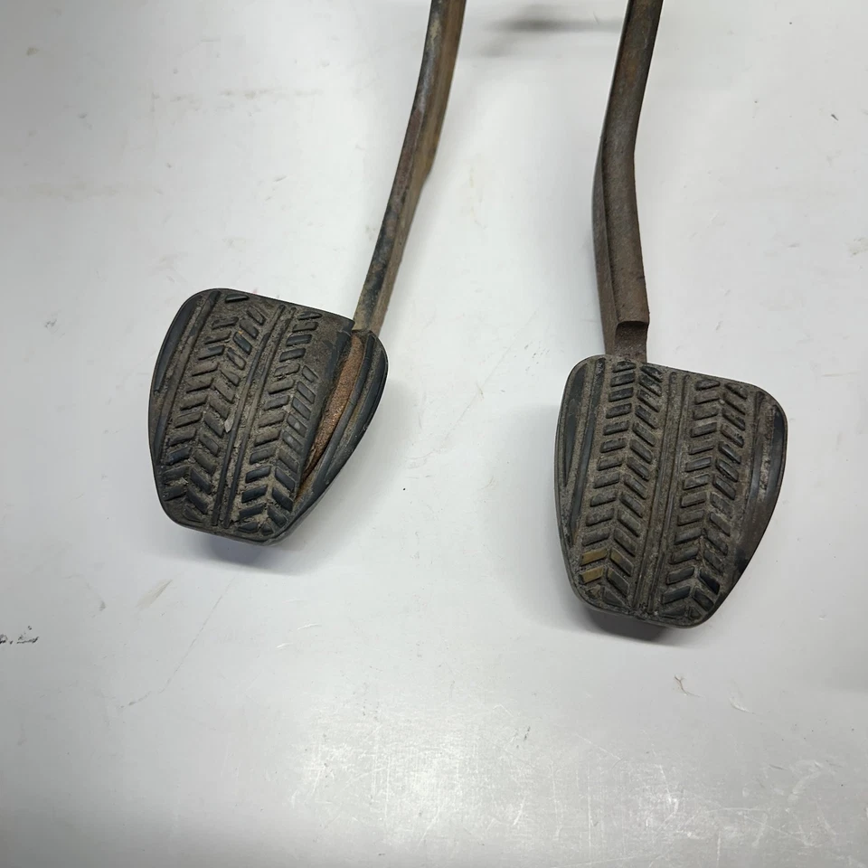 1994-2004 Ford Mustang GT Clutch Pedal Assembly Gas Pedal Foto 2 de 4