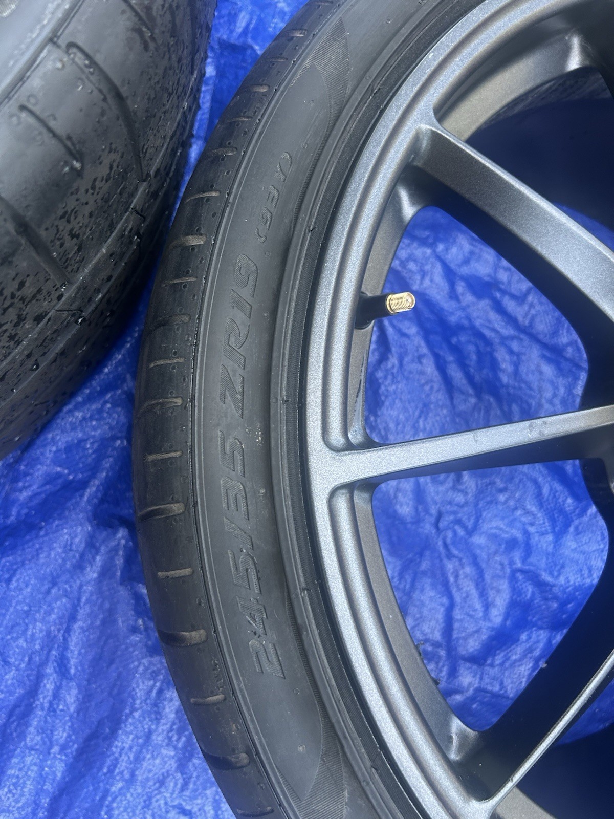 McLaren 720S Front Left Wheel weights Set