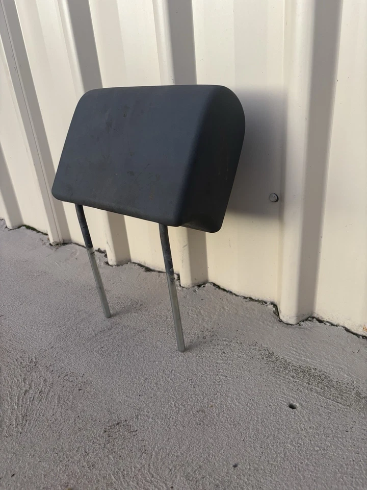 Jeep JK Wrangler Front Seat Headrest Gray 2007 2008 2009 2010 116387 - Image 3 of 3