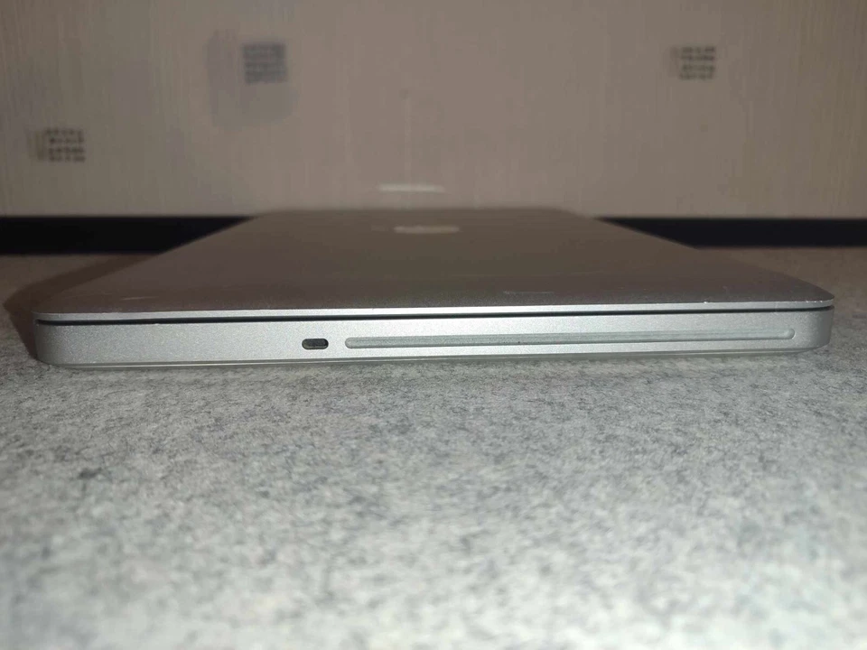 Apple MacBook Pro 13" 2011 · i5 · 4GB · 128GB, photo 3 sur 5