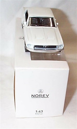 Ford Mustang White no 184 1-43 Scale Diecast model New in Box - Picture 3 of 4