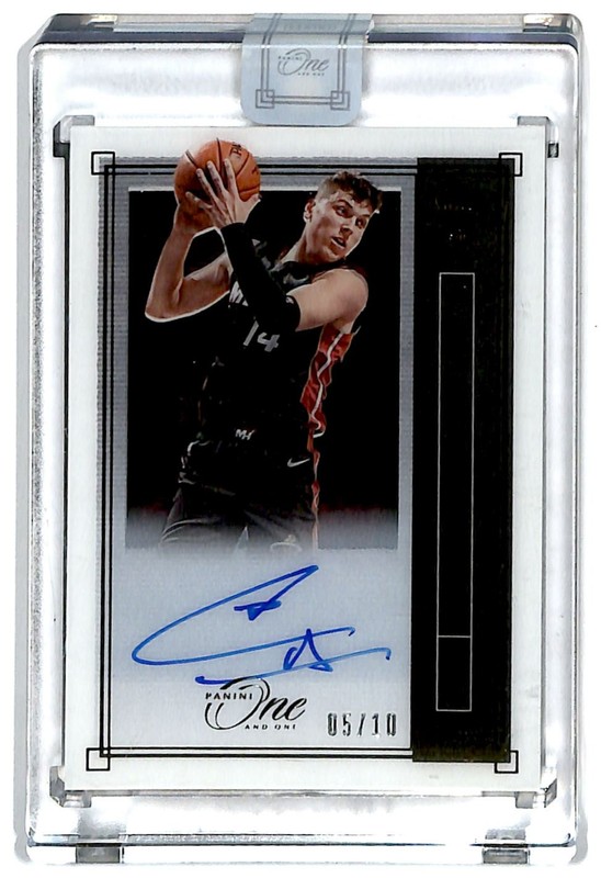 2019-20 Panini One & One Gold 5/10 Tyler Herro Rookie Auto R6220J