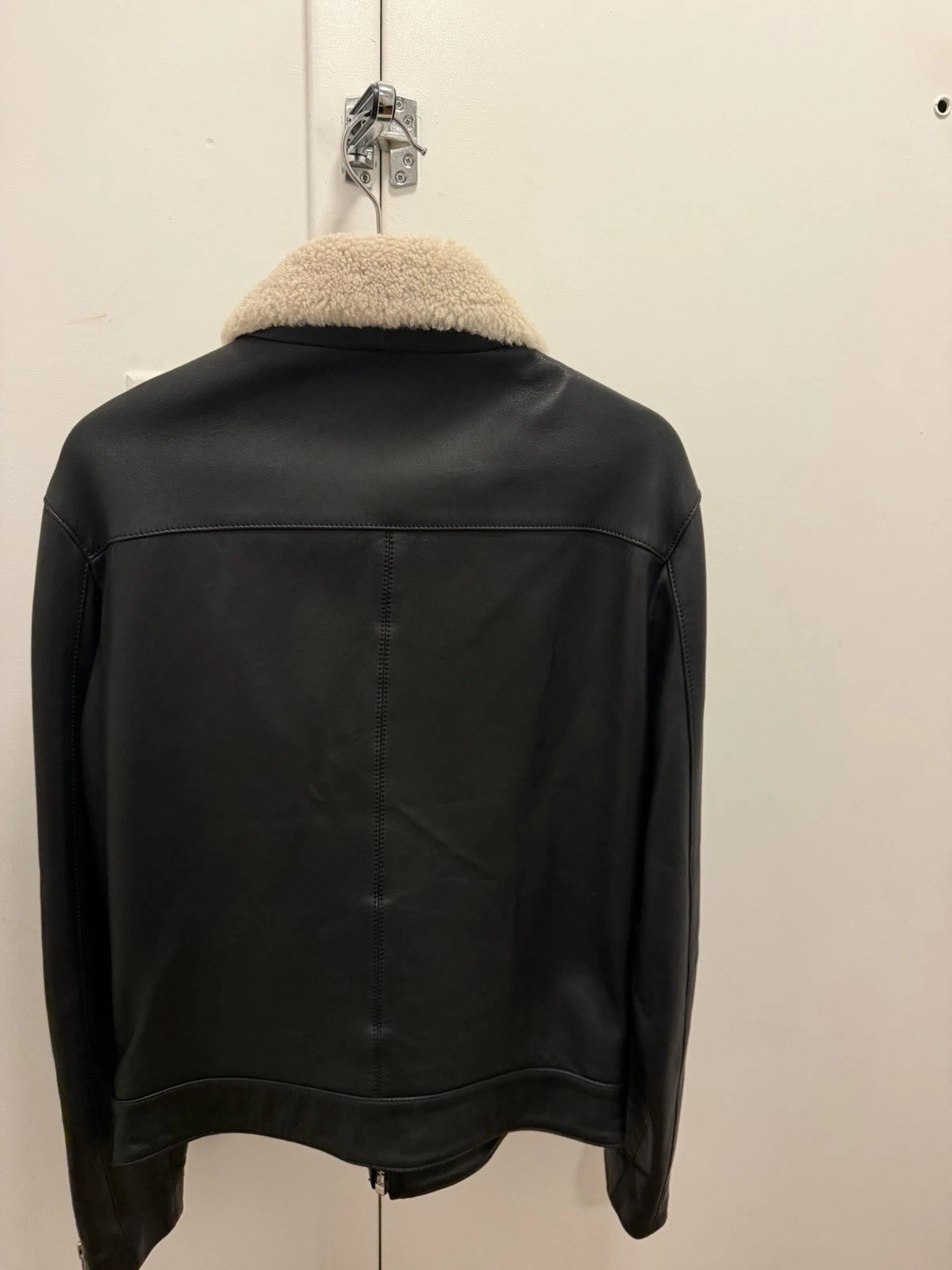 The Kooples Men’s Black 100% Leather Biker Jacket Fur Trim Zip Pockets Size M - product detail image 3