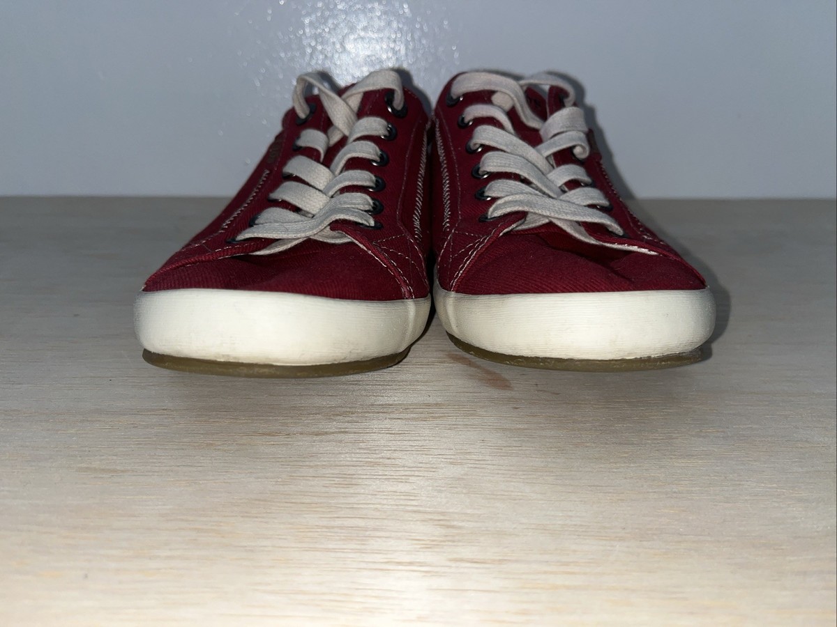 Taos Footwear Z7799 Women's Red Canvas Star Burst Sneaker Size 9.5