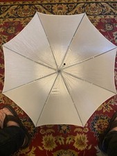 Lowel Tota-Brella Umbrella Silver, 29" - Video Lighting Production Gear