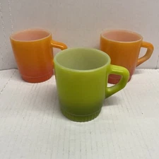 3 VTG ANCHOR HOCKING FIRE KING 1 GREEN 2 ORANGE OMBRE D HANDLE COFFEE CUP MUG