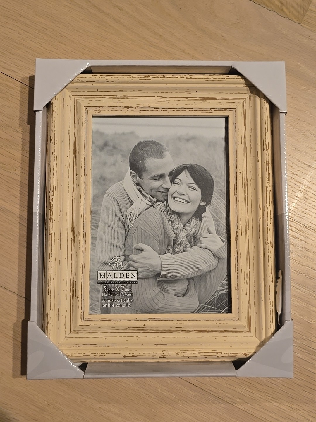 Malden International Designs picture frame distressed Faux wood finish 5" x 7"