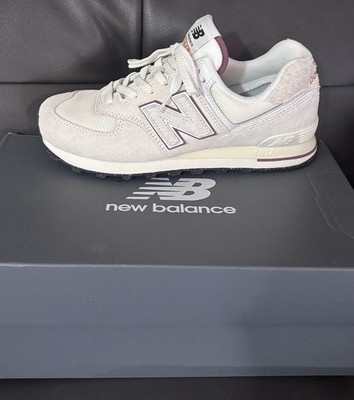 New Balance 574 Size 8 White/Cream Suede Low Top Lace Up Sneaker Men's Athletic