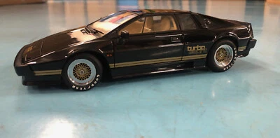 AUTOART LOTUS ESPRIT TURBO NOIRE - Photo 1/4