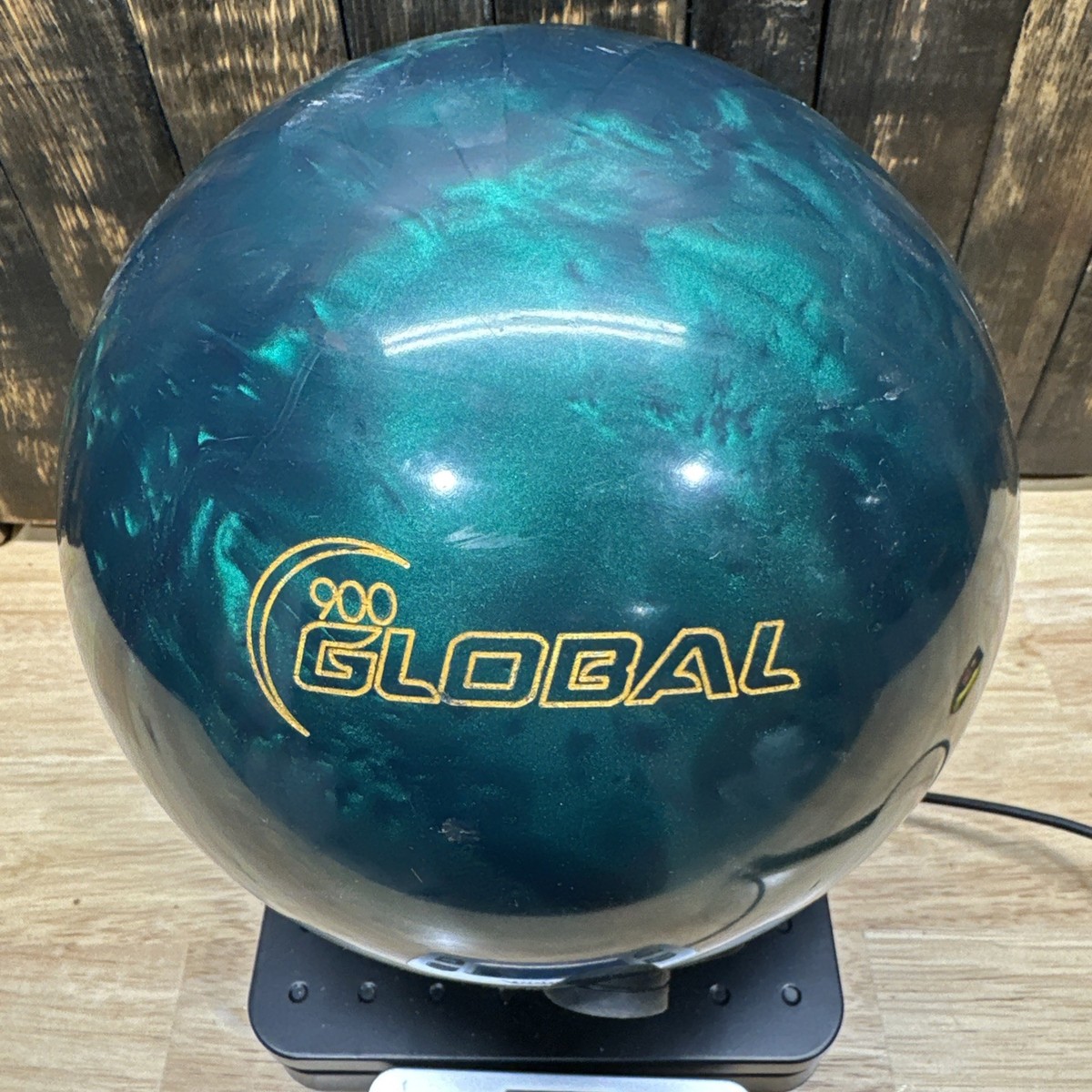 900 Global Wolverine Bowling Ball 15lbs Pearl Reactive
