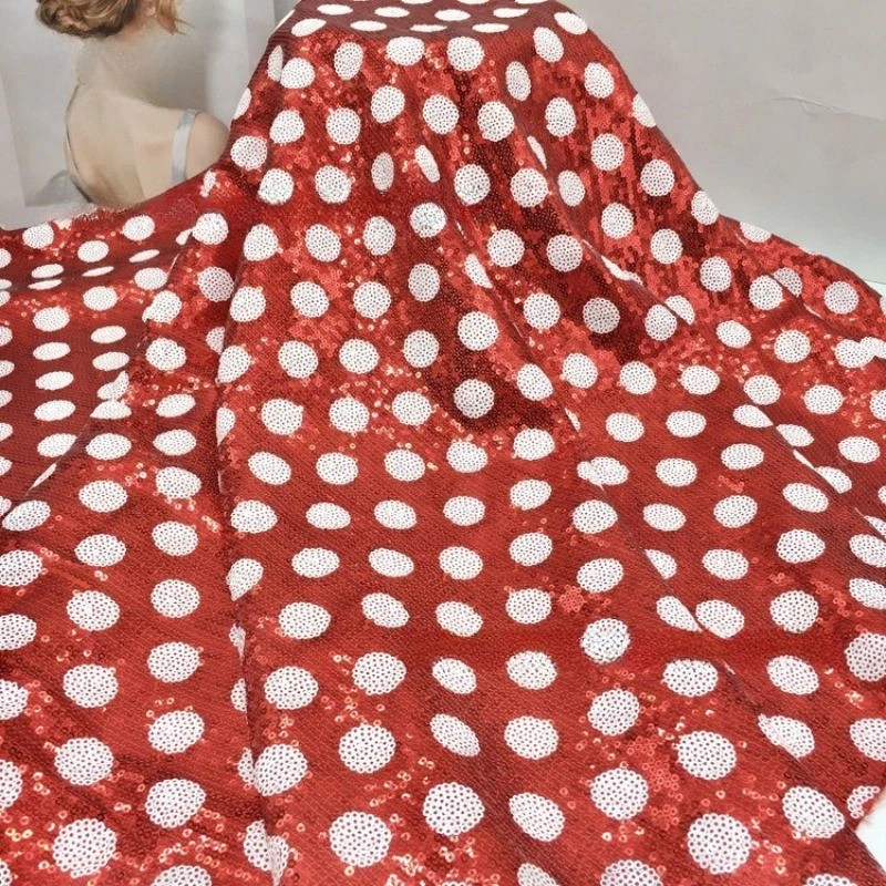 1m Rot Weiß Gepunktet Pailletten Glitzer Stoff Glänzend für Nähen Kleid Basteln - Bild 1 von 4