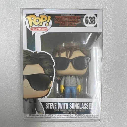 Stranger Things Steve (w/ Sunglasses) Funko #638 w/ Sleeve (box damage)